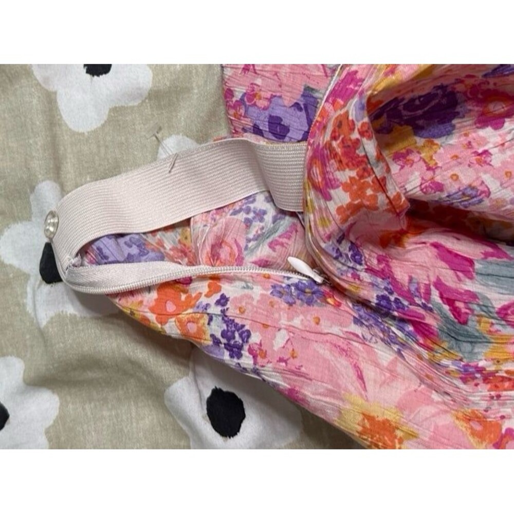 H&M floral bottoms - Picture 8 of 8